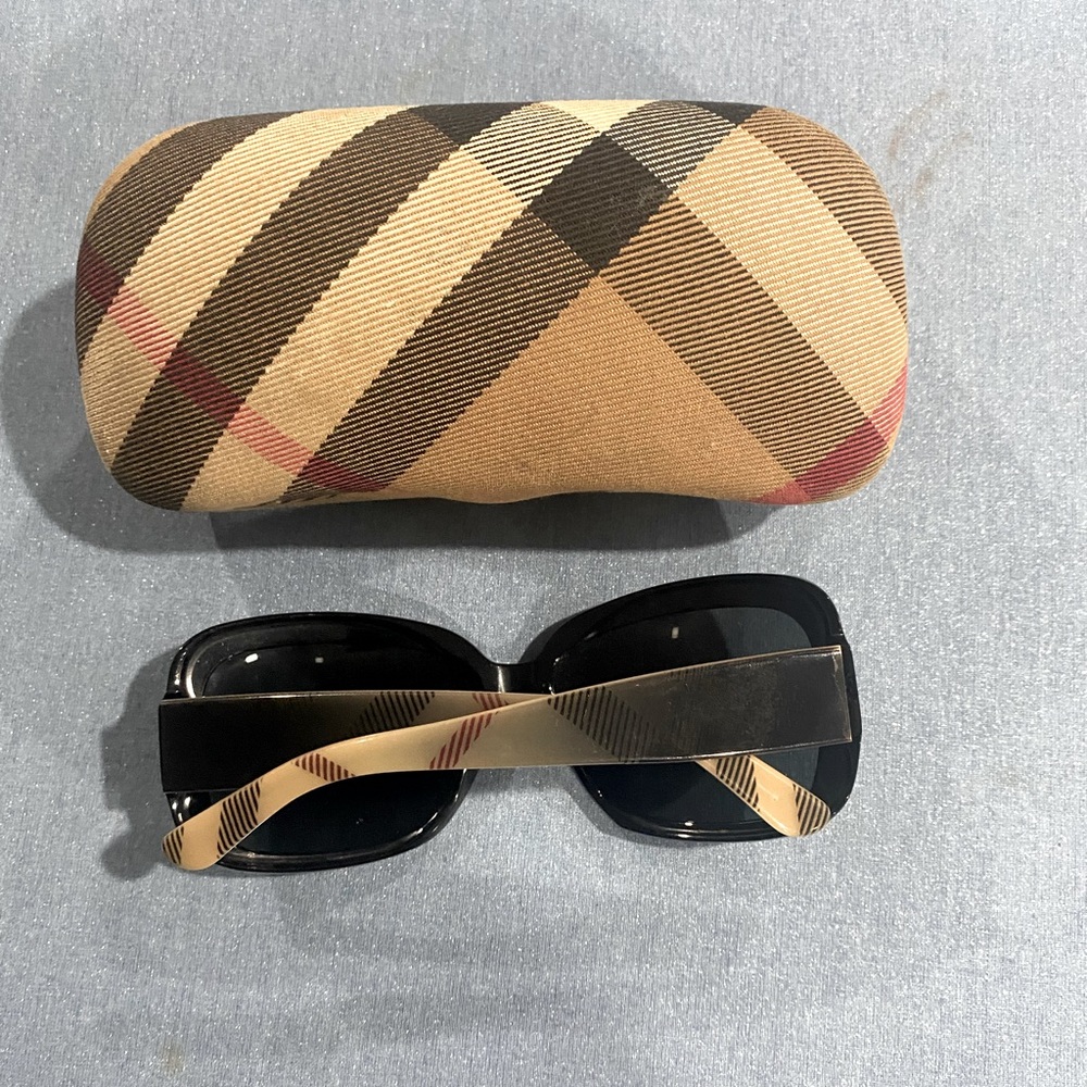 Woman’s Burberry sunglasses